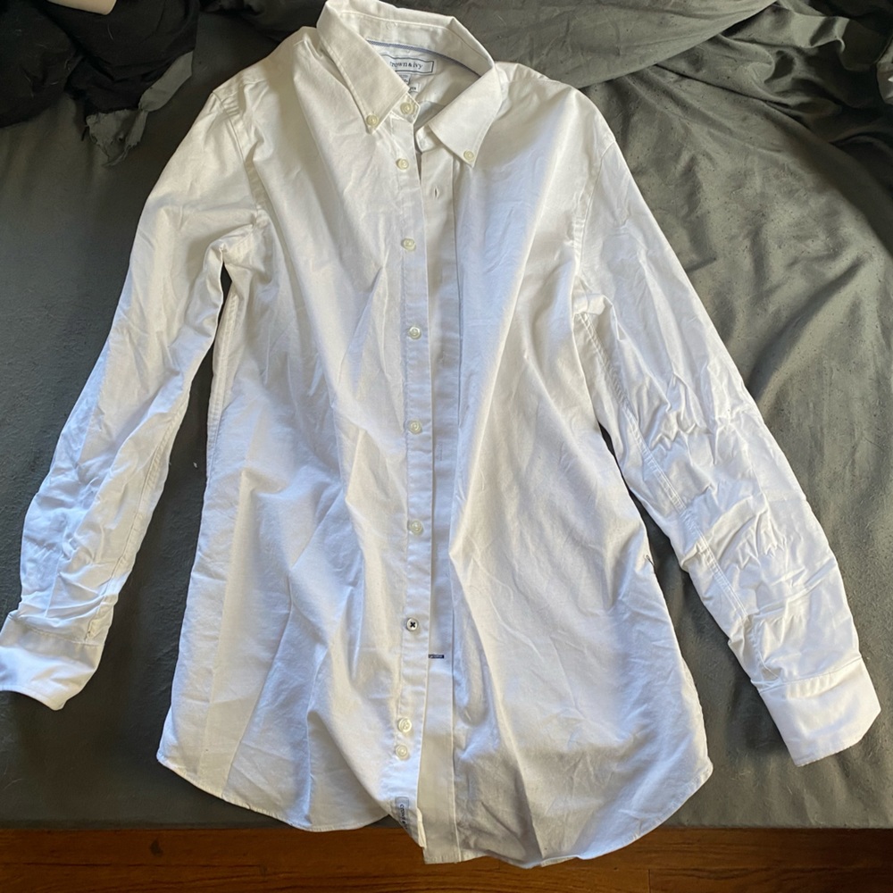 Crown and Ivy button up